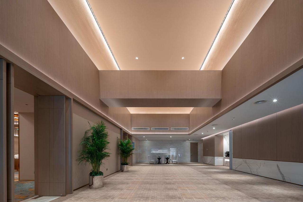 Holiday Inn Beijing Focus Square By Ihg Exterior foto