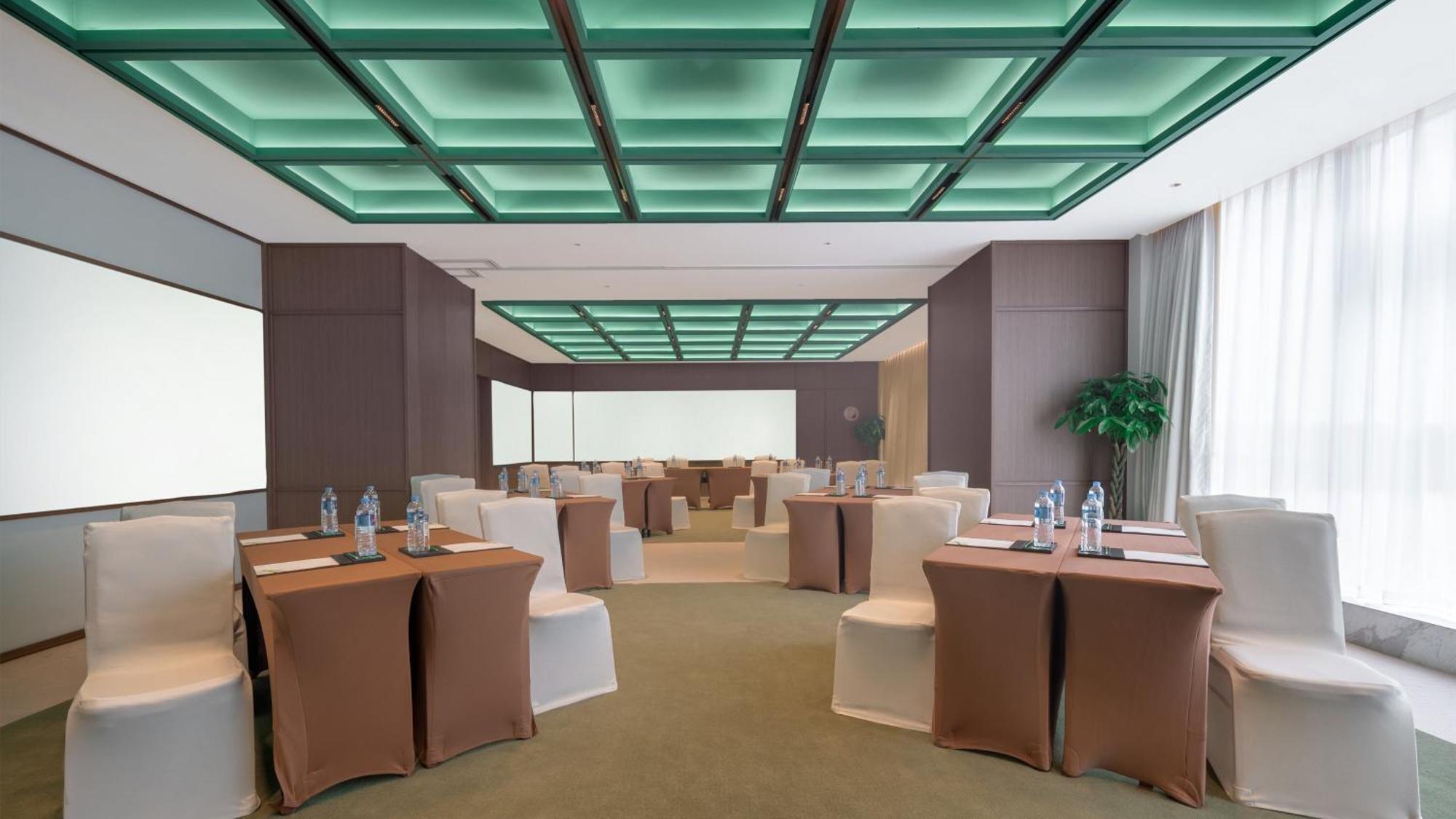 Holiday Inn Beijing Focus Square By Ihg Exterior foto